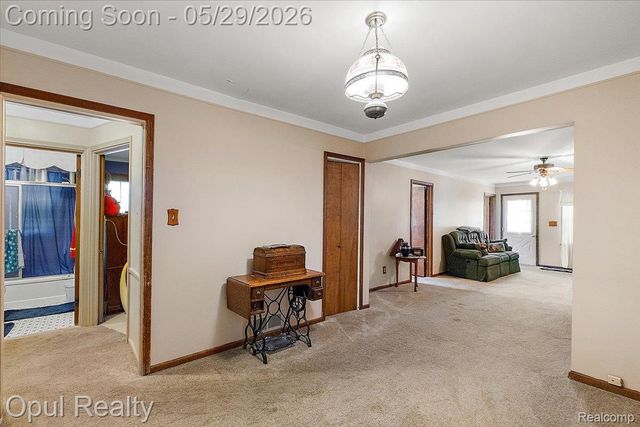 23034 Madison Street, Dearborn, MI 48124