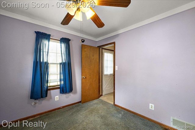 23034 Madison Street, Dearborn, MI 48124