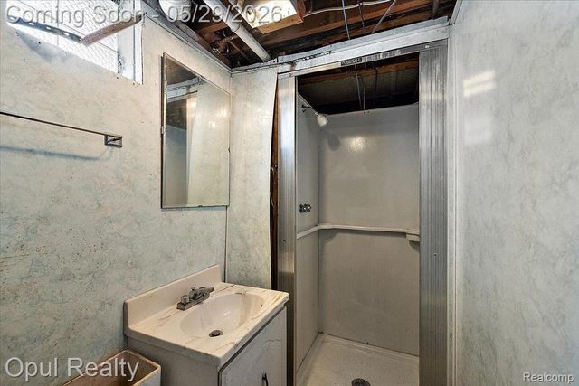 23034 Madison Street, Dearborn, MI 48124