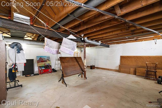 23034 Madison Street, Dearborn, MI 48124