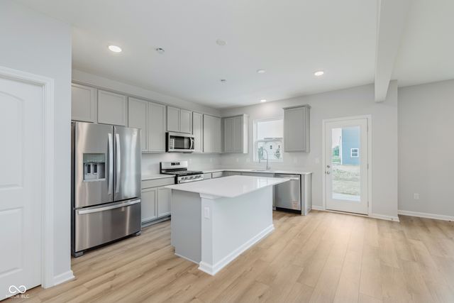 3845 Sterling Drive, Whitestown, IN 46075