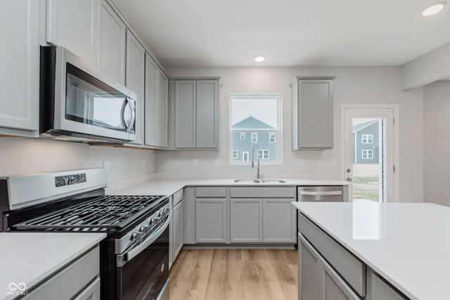 3845 Sterling Drive, Whitestown, IN 46075