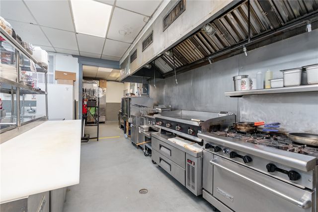 102 W Sheffield Drive, Westminster, SC 29693