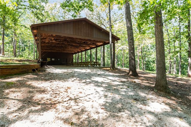 102 W Sheffield Drive, Westminster, SC 29693