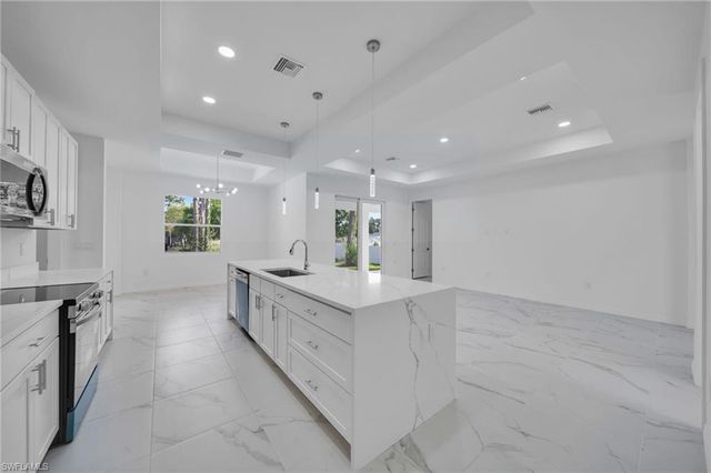 312 Harrison DR, Lehigh Acres, FL 33936