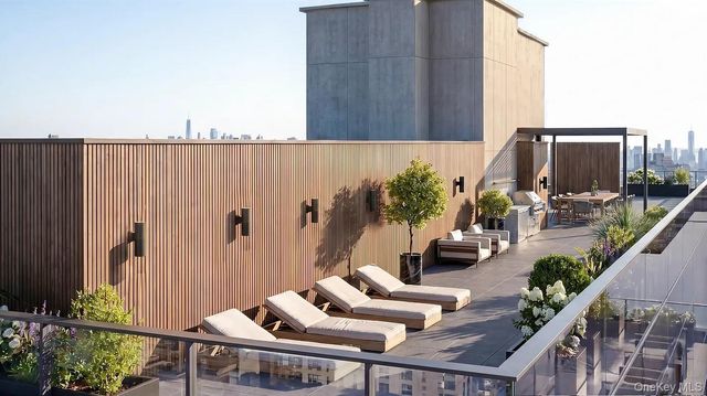 37-28 Crescent Street 4A, Long Island City, NY 11101
