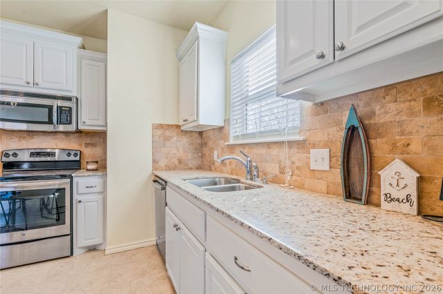 117271 S 4238 Road, Eufaula, OK 74432
