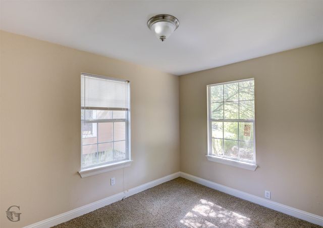 247 E 72nd Street, Shreveport, LA 71106