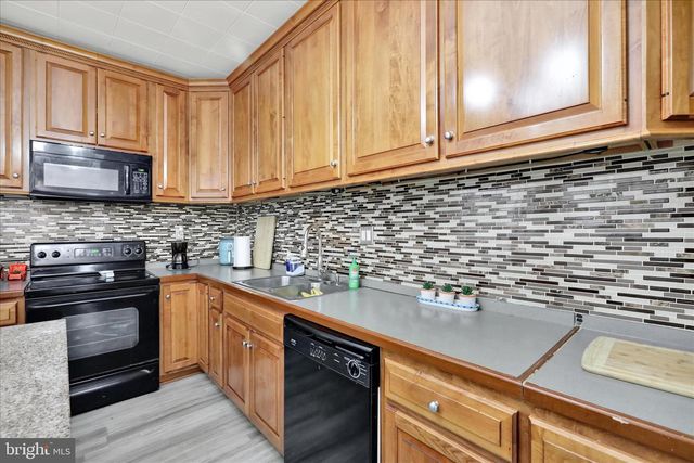 820 N 2ND ST, Reading, PA 19601