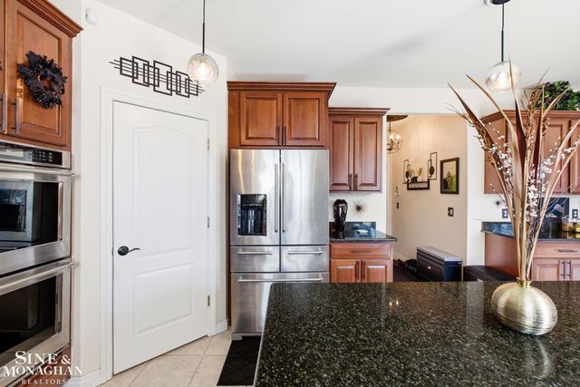 55045 Whitney Drive, Shelby Twp, MI 48315