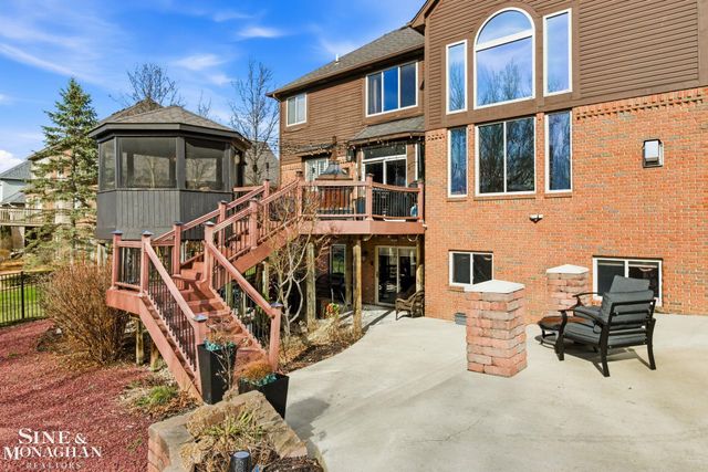55045 Whitney Drive, Shelby Twp, MI 48315