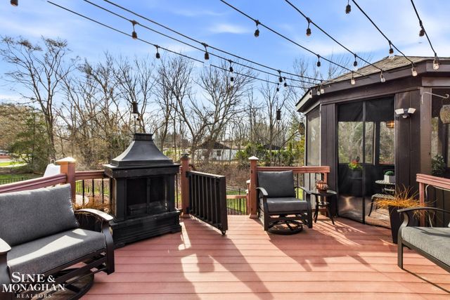 55045 Whitney Drive, Shelby Twp, MI 48315