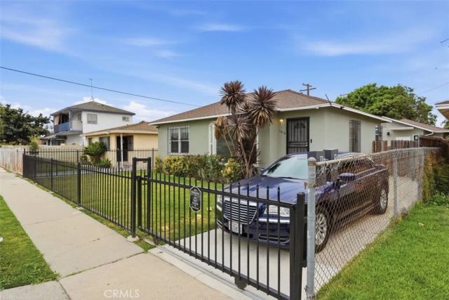 1613 N Grandee, Compton, CA 90222