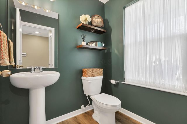 318 Trinity Way W, Newark, OH 43055