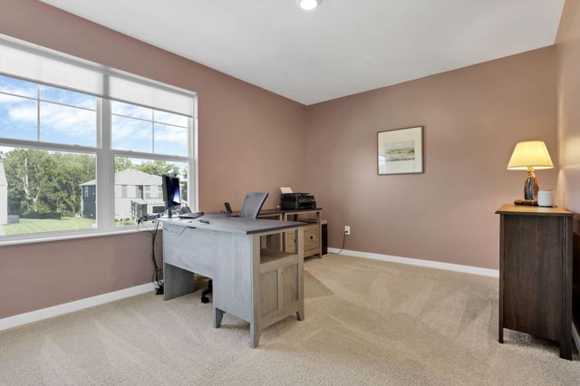 318 Trinity Way W, Newark, OH 43055