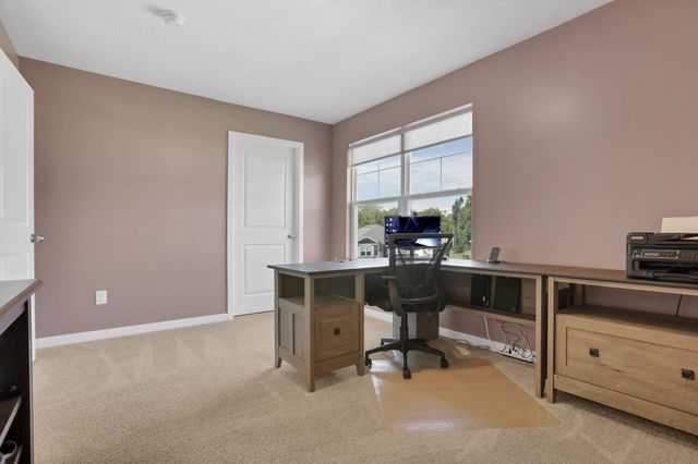 318 Trinity Way W, Newark, OH 43055