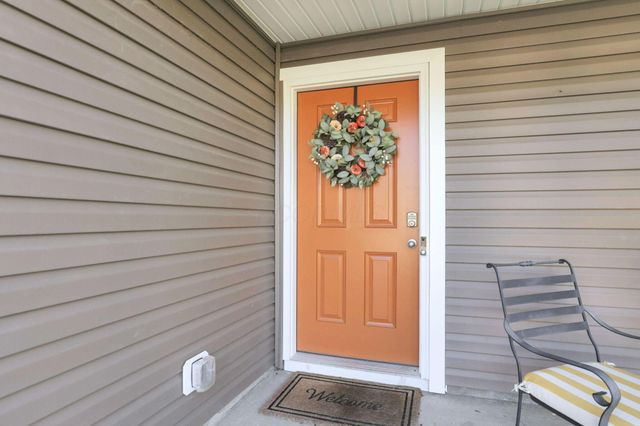 318 Trinity Way W, Newark, OH 43055