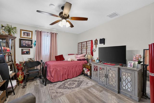 6605 PASO ROBLES Boulevard, Fort Pierce, FL 34951
