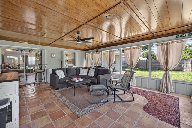 6605 PASO ROBLES Boulevard, Fort Pierce, FL 34951