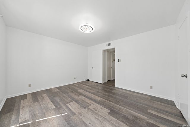 8401 N New Braunfels Ave Apt 240, San Antonio, TX 78209