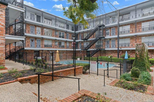 8401 N New Braunfels Ave Apt 240, San Antonio, TX 78209