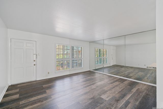 8401 N New Braunfels Ave Apt 240, San Antonio, TX 78209