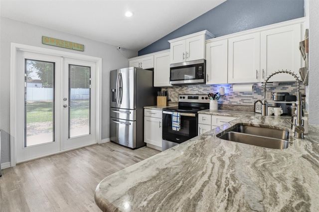 12193 SE 87TH TERRACE, Belleview, FL 34420