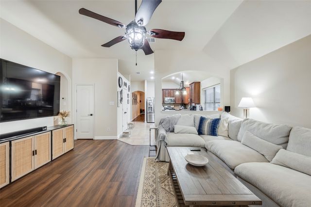 8143 Guadalupe Road, Arlington, TX 76002