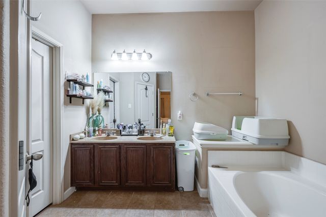 8143 Guadalupe Road, Arlington, TX 76002