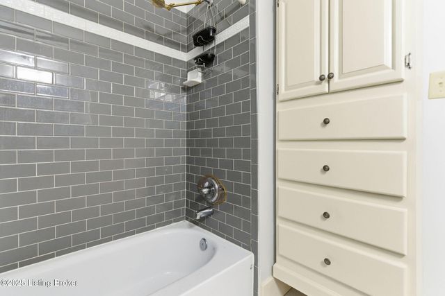 2019 Bonnycastle Ave, Louisville, KY 40205