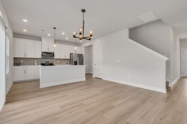 1923 Mahala Dr, Hermitage, TN 37076