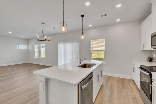 1923 Mahala Dr, Hermitage, TN 37076