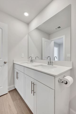 1923 Mahala Dr, Hermitage, TN 37076