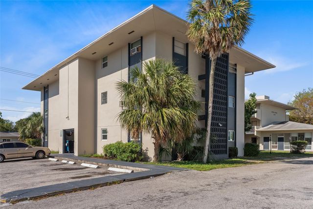 1150 E Sample Road 202, Pompano Beach, FL 33064