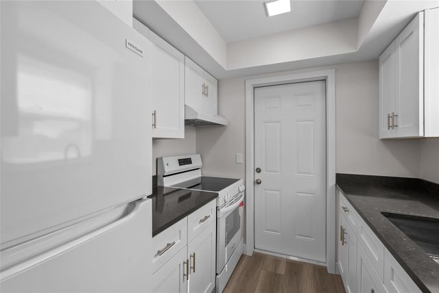 1150 E Sample Road 202, Pompano Beach, FL 33064