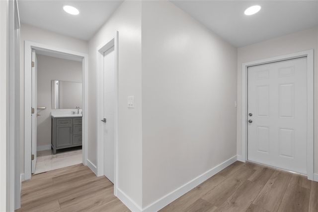 1150 E Sample Road 202, Pompano Beach, FL 33064