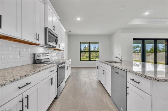 414 SW 19th AVE, Cape Coral, FL 33991