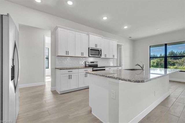 414 SW 19th AVE, Cape Coral, FL 33991