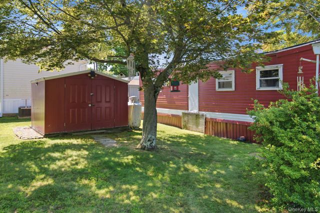 37 Treeline Circle 37, Cold Spring, NY 10516