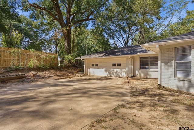 1425 Dogwood St, Tyler, TX 75701