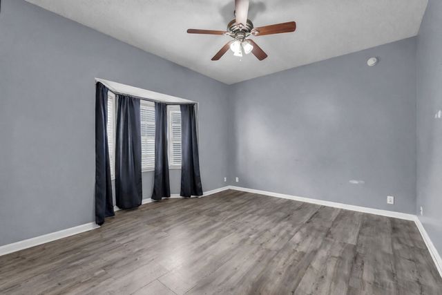 1373 Ambleside Dr, Clarksville, TN 37040