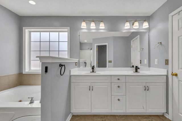 1373 Ambleside Dr, Clarksville, TN 37040