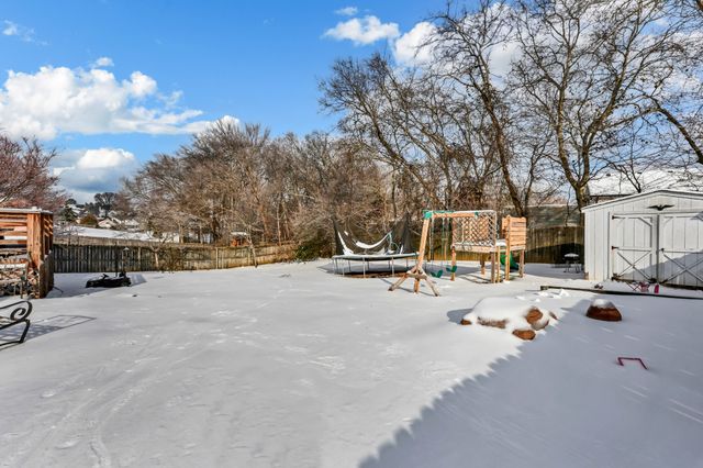 1373 Ambleside Dr, Clarksville, TN 37040