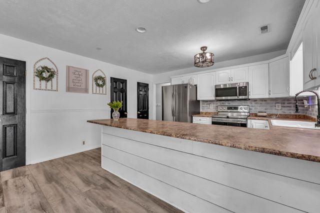 1373 Ambleside Dr, Clarksville, TN 37040