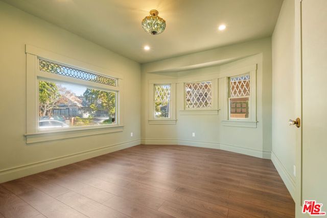 2180 W 31st Street, Los Angeles, CA 90018