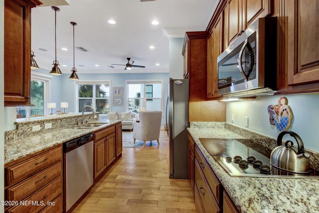 107 12TH Avenue S, Jacksonville Beach, FL 32250