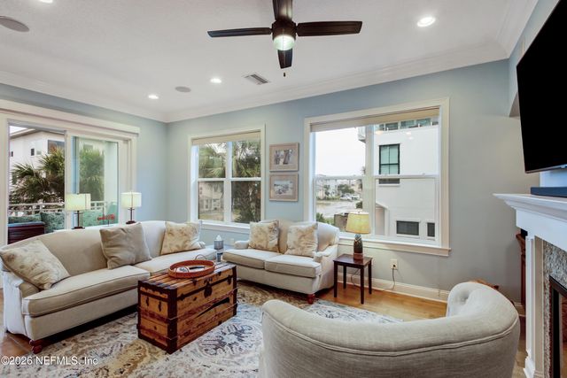 107 12TH Avenue S, Jacksonville Beach, FL 32250