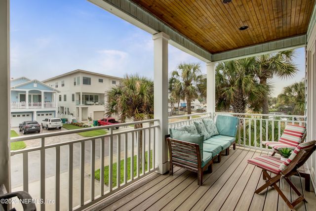 107 12TH Avenue S, Jacksonville Beach, FL 32250
