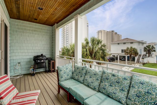 107 12TH Avenue S, Jacksonville Beach, FL 32250