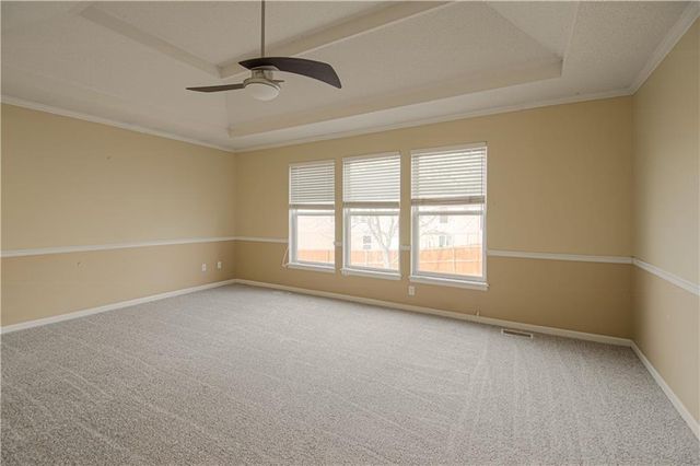 5509 NE Wildflower Court, Lee's Summit, MO 64064